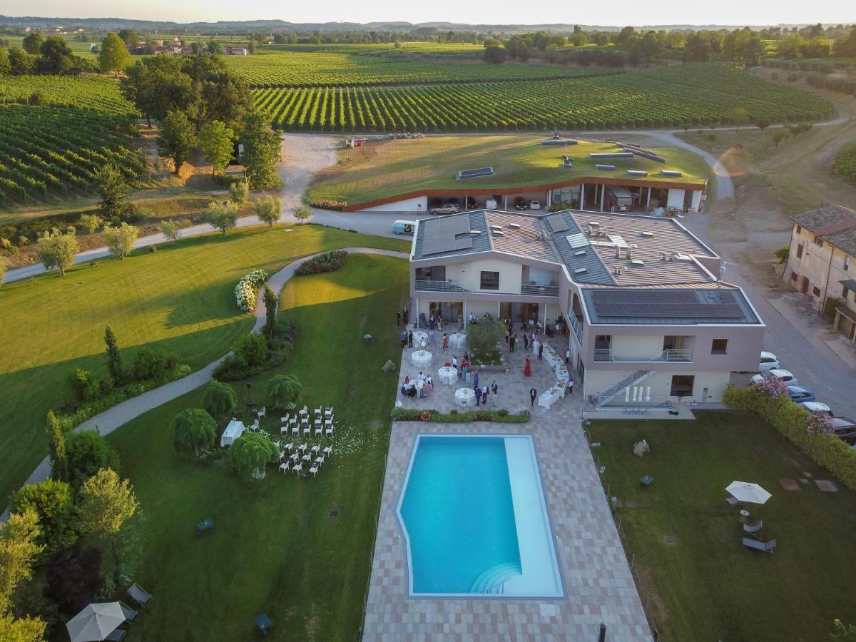 Cobue "Wine Resort & Spa" Pozzolengo Exterior photo